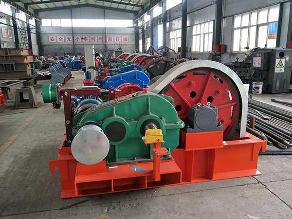 卷揚(yáng)啟閉機(jī)